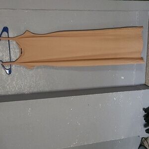 Long sleeveless maxi dress